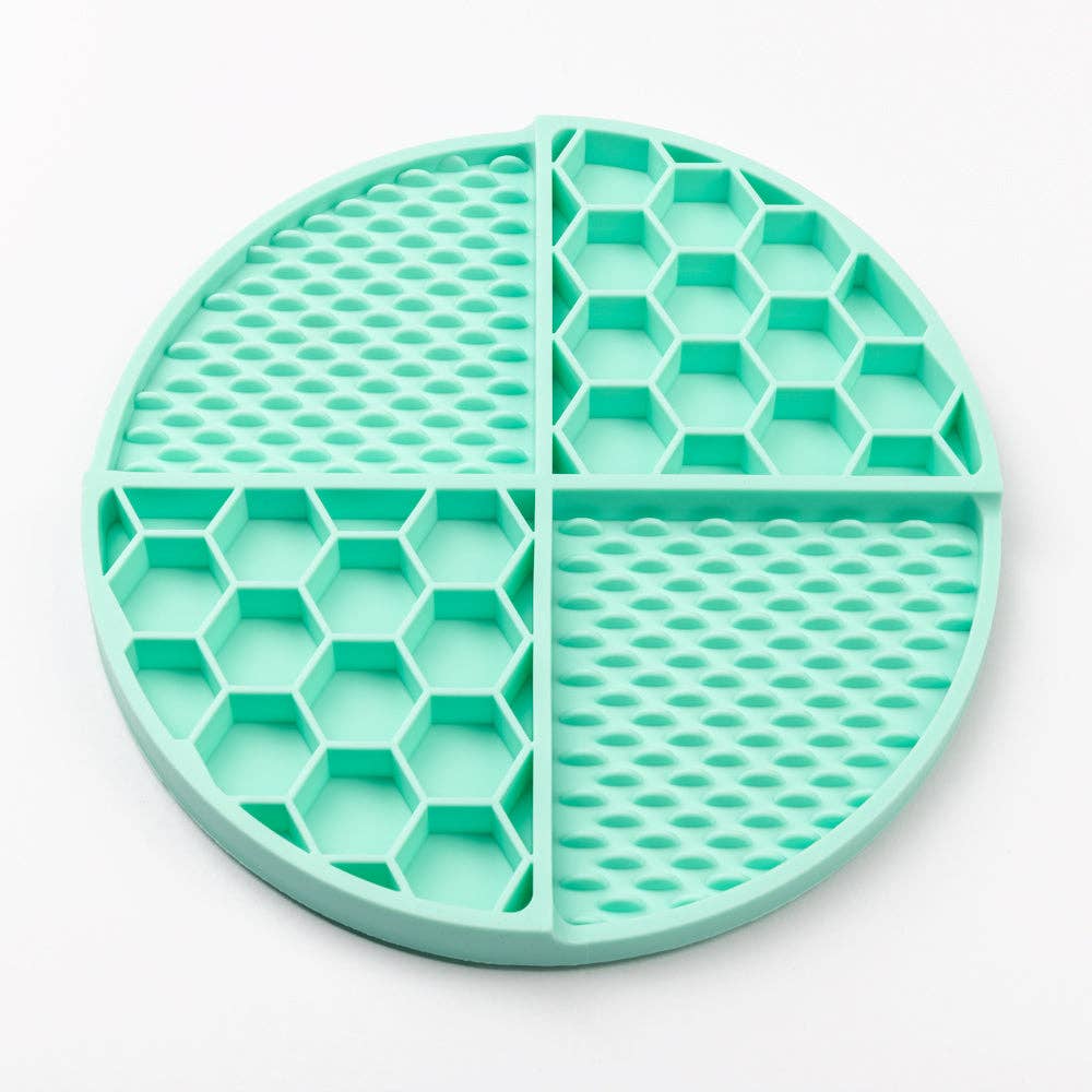 Round Licking Mat - Five Colours